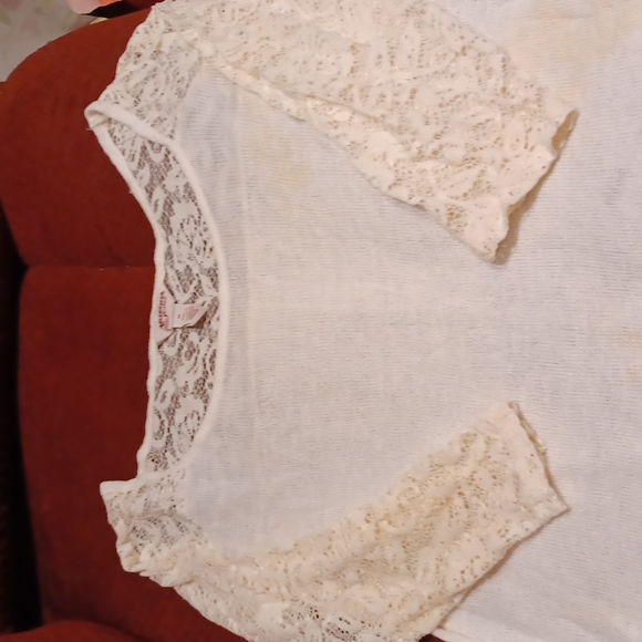 Top - Picture 2 of 3